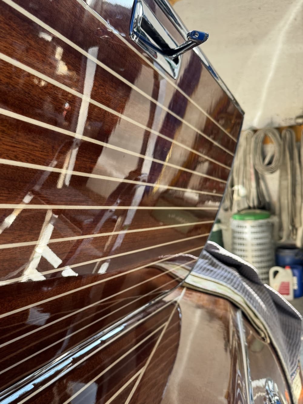 Een ontspannen uitje naar Lazise: een boottocht van 3 uur op een motorboot.