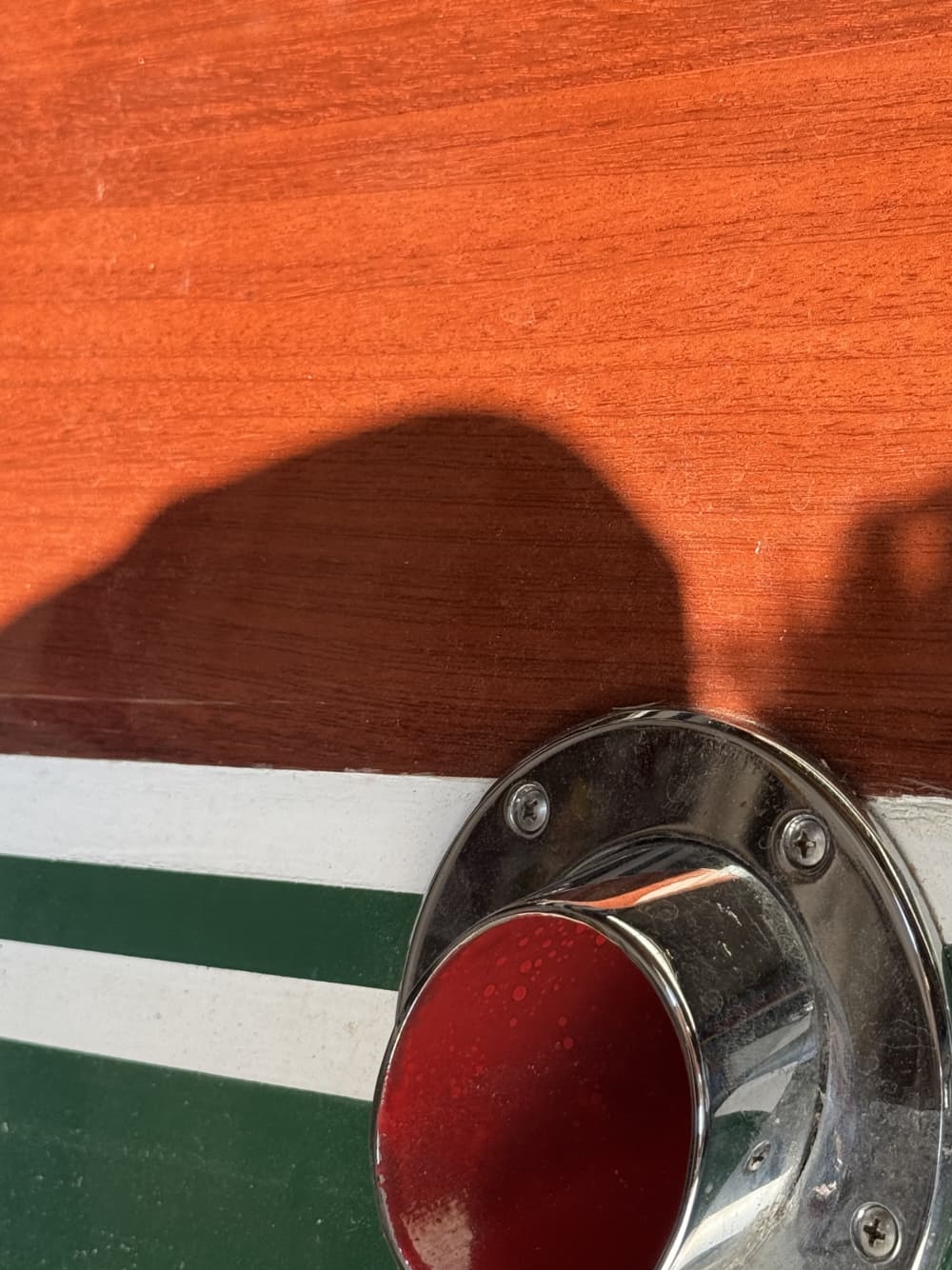 Een ontspannen uitje naar Lazise: een boottocht van 3 uur op een motorboot.