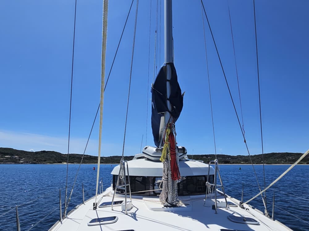 Bonifacio by Sailboat 7 hours: Luxury, Relaxation and Sublime Landscapes