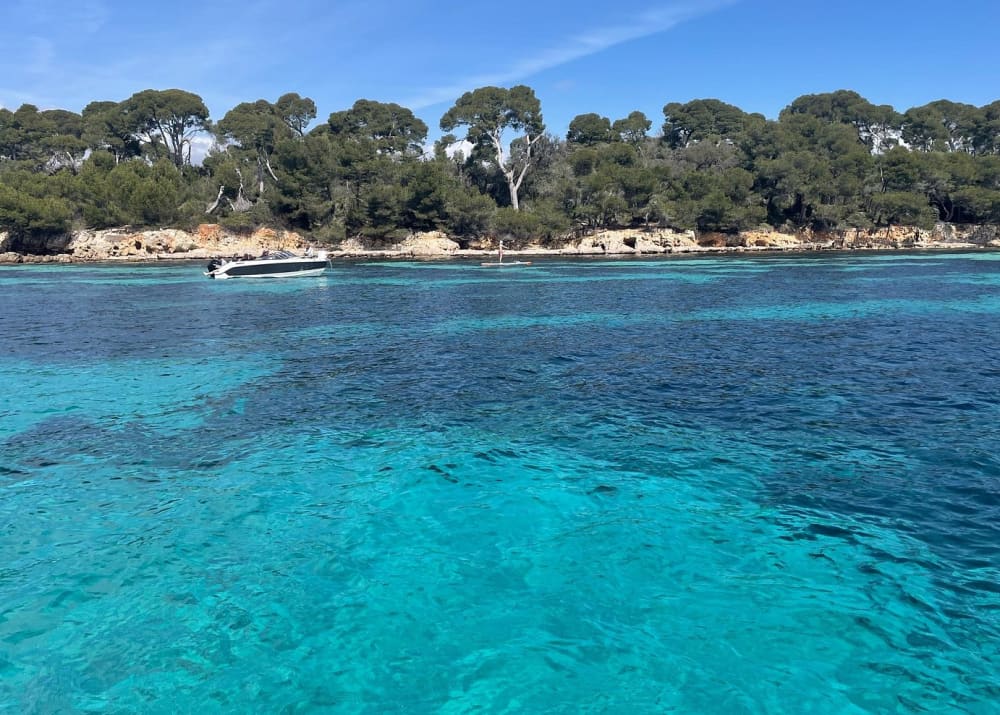 Αποκλειστικό απόγευμα στα νησιά Λερίν