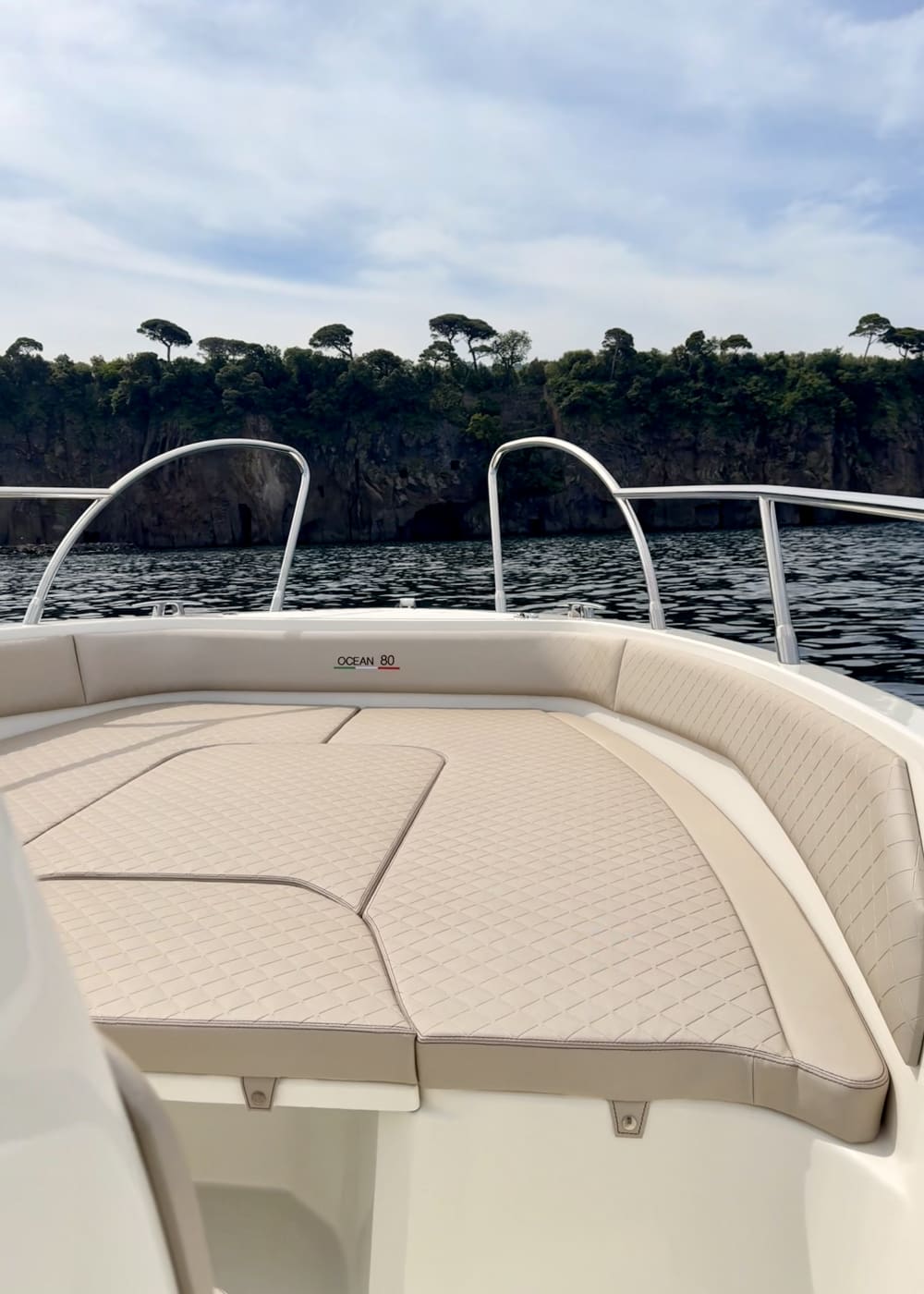 Tour exclusivo de Capri con visita a grutas y tiempo libre en la isla.