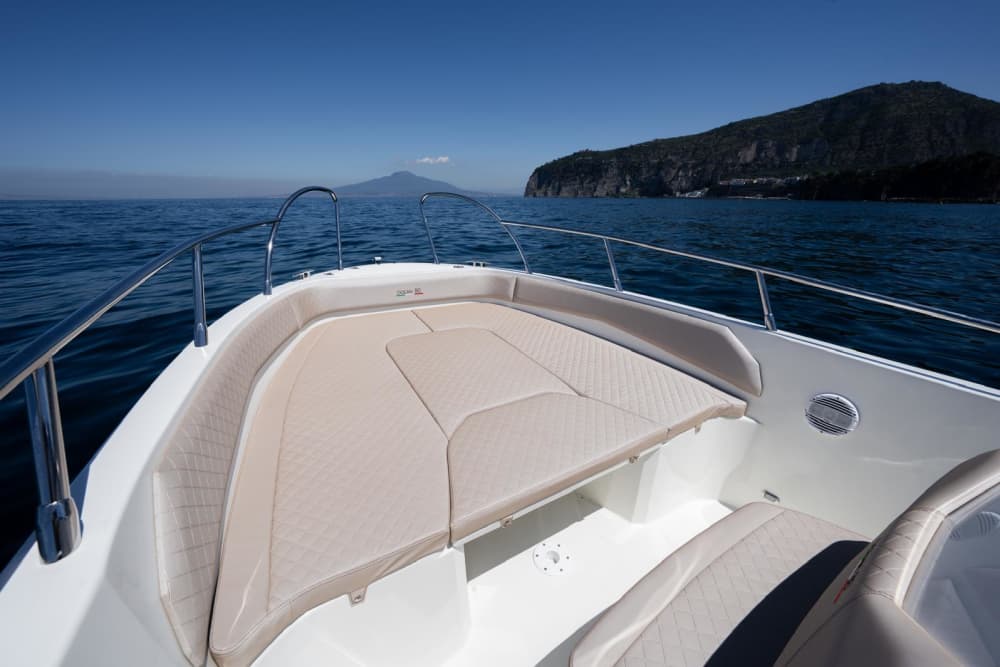 Tour exclusivo de Capri con visita a grutas y tiempo libre en la isla.