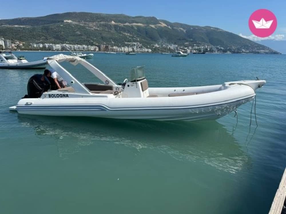 Esclusiva Albania: 8 Ore di Scoperta tra Isole, Grotte e Baie Segrete