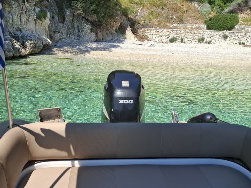 Desde Nikiana hasta las playas más hermosas de Lefkada.