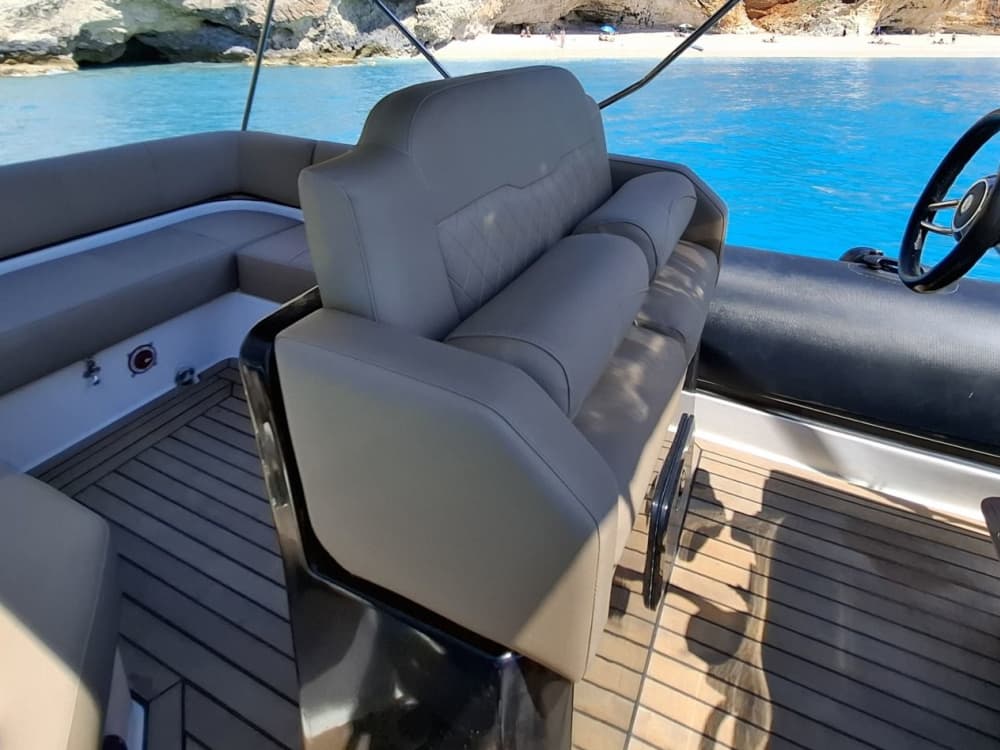 Desde Nikiana hasta las playas más hermosas de Lefkada.