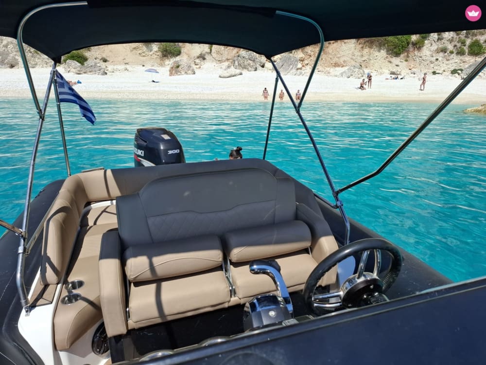 Desde Nikiana hasta las playas más hermosas de Lefkada.