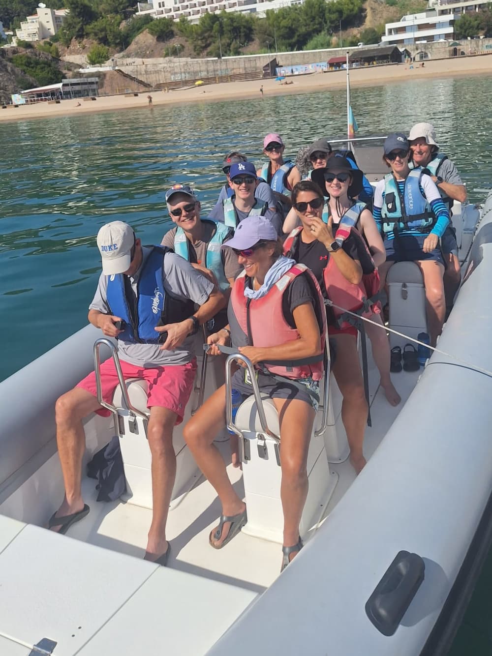 Velozes e Curiosos: Um Passeio de Lancha em Sesimbra