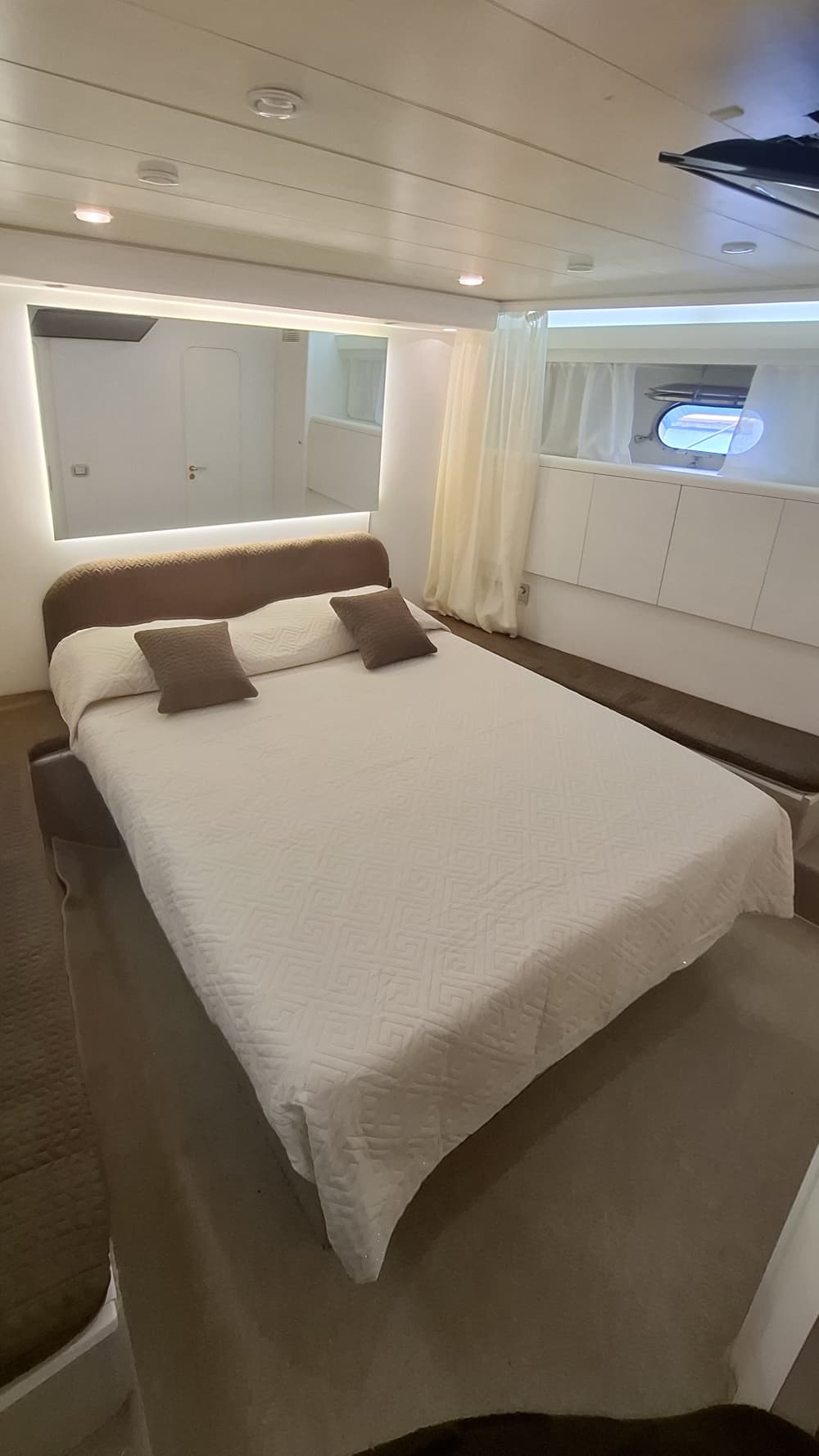 Amalfi boat party on a luxury yacht for up to 40 people