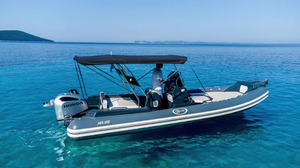 Goditi 9 ore su un motoscafo a Syvota