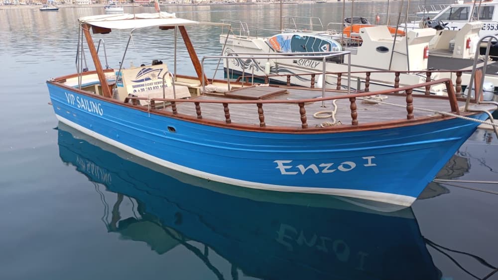 Delfine und ein typisch sizilianischer Aperitif in Taormina