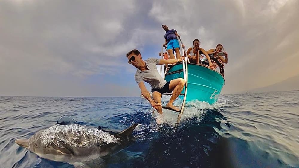 Delfine und ein typisch sizilianischer Aperitif in Taormina