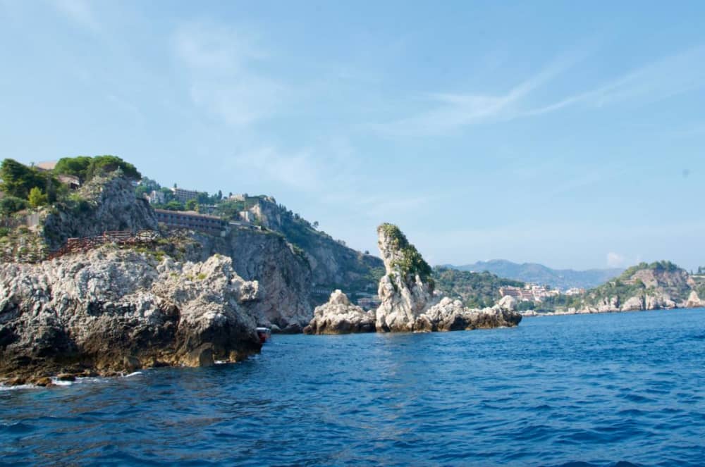 Delfine und ein typisch sizilianischer Aperitif in Taormina