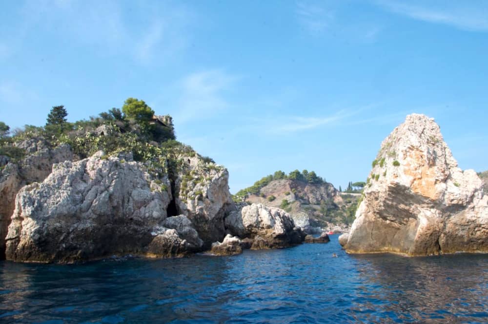 Delfine und ein typisch sizilianischer Aperitif in Taormina