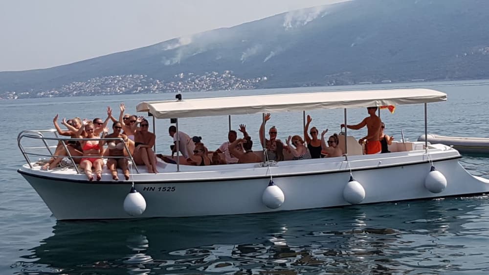 Heldagskryssning i Kotorbukten – 7 timmar historia och avkoppling