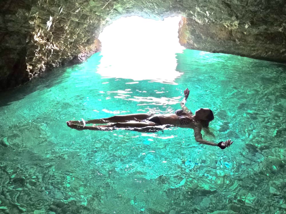 Kort & Konstig Zakynthos-kryssning – Grottor, Bad & Romantik