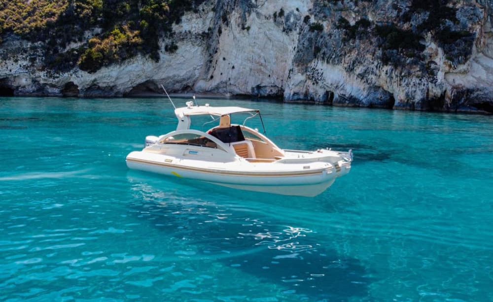 Kort & Konstig Zakynthos-kryssning – Grottor, Bad & Romantik