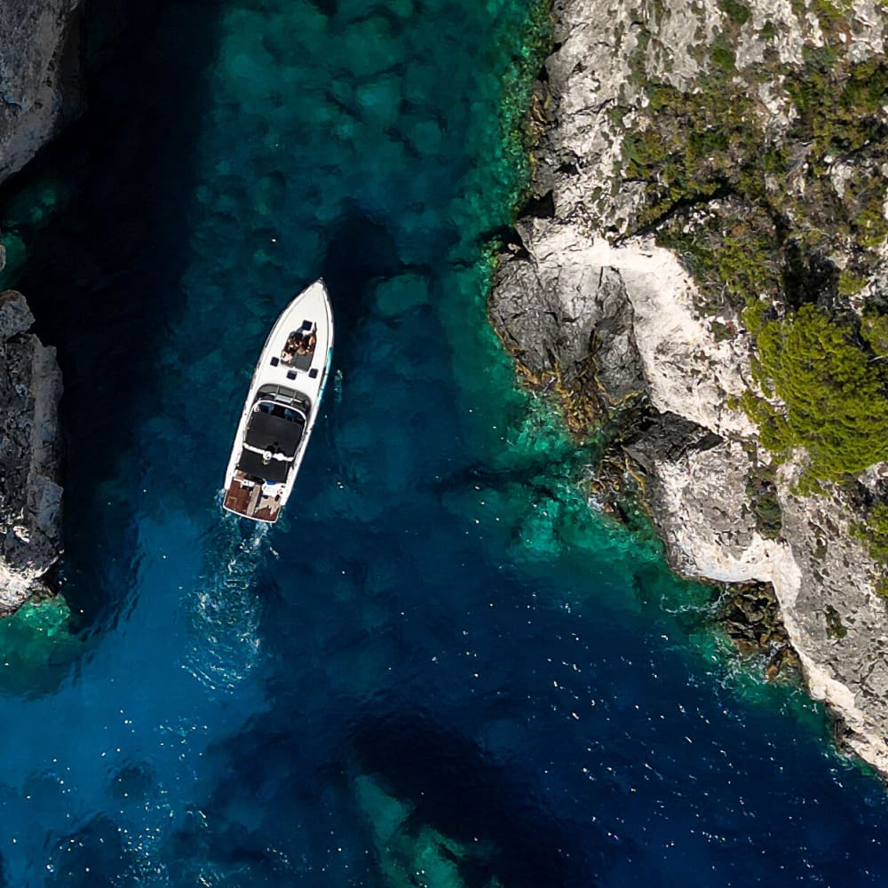 Kort & Konstig Zakynthos-kryssning – Grottor, Bad & Romantik