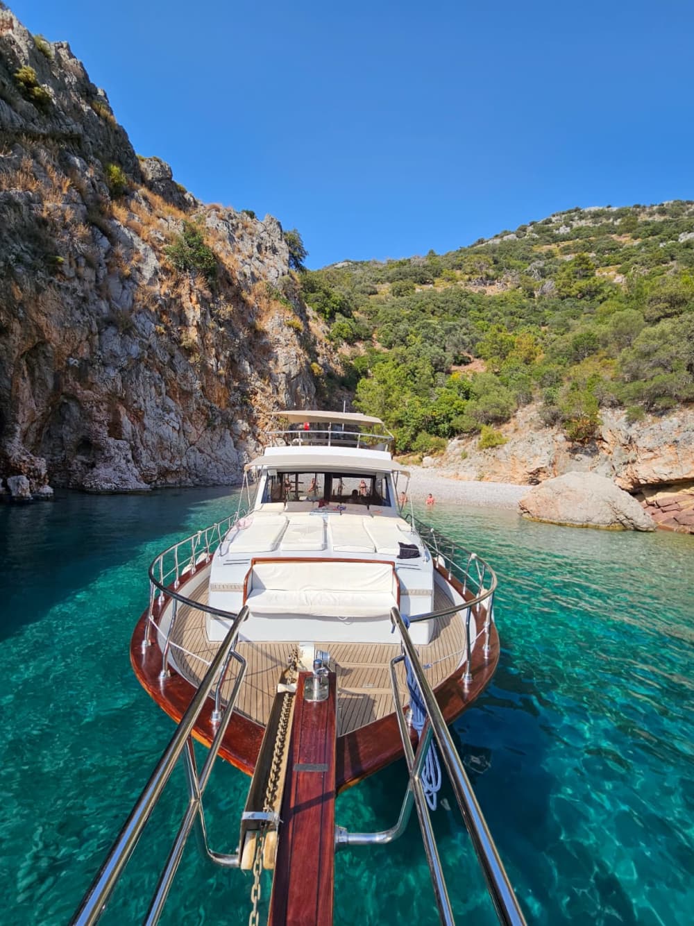 Sun, Swim & Savor: Your Ultimate Fethiye Boat Escape