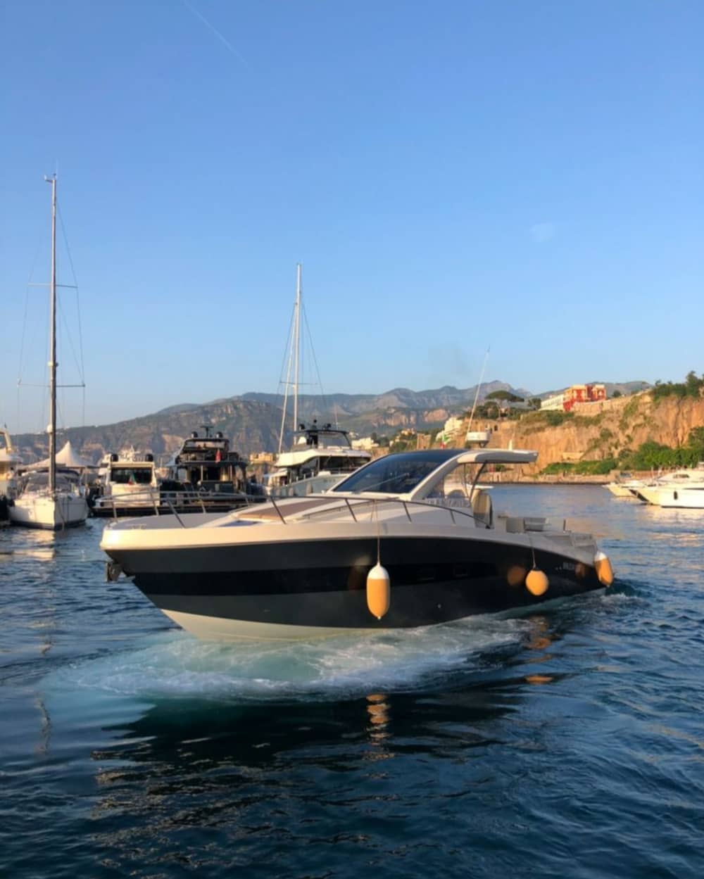 Traumhaftes Capri: Der Zauber der Insel auf einer Halbtagestour