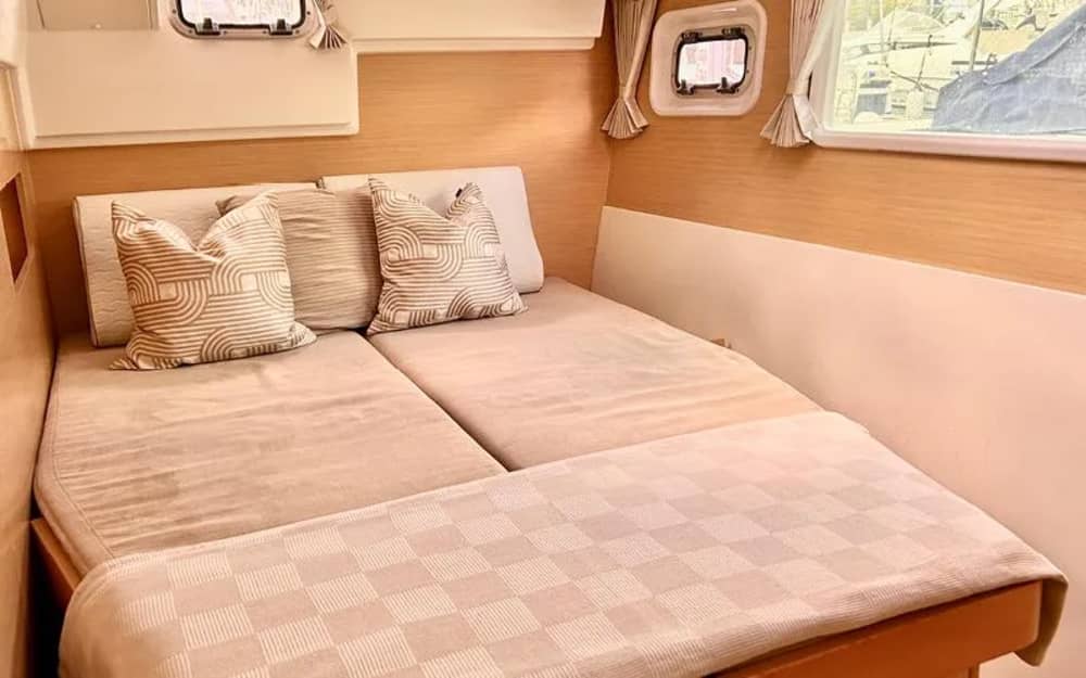 Navegando por Ibiza: descubre las joyas ocultas de la isla - Catamarán Tour de día completo