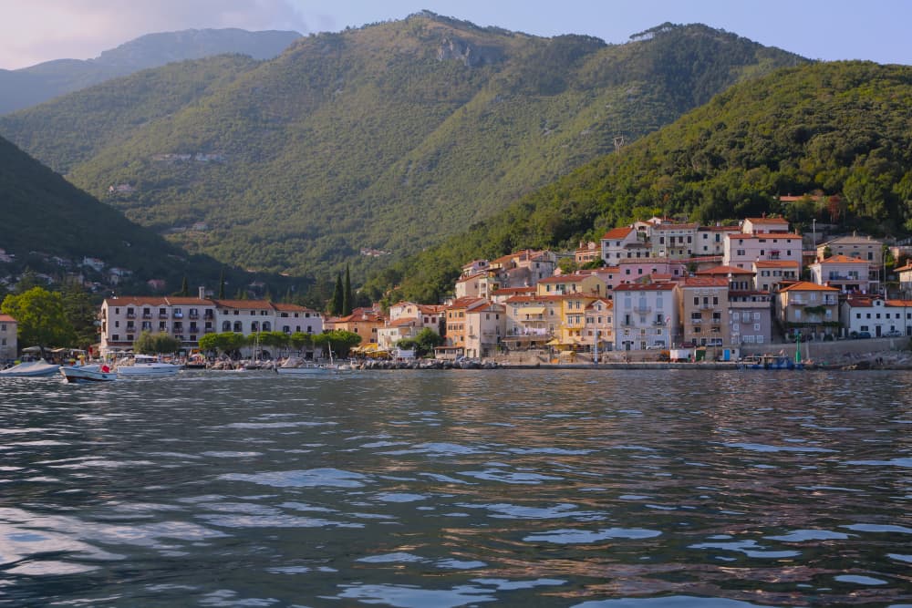 Joias escondidas da Riviera Opatija: passeio de barco Mošćenička Draga