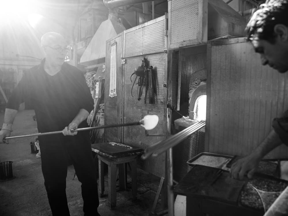 Γευσιγνωσία τοπικού κρασιού στο σκάφος και επίσκεψη στο εργοστάσιο γυαλιού Μουράνο