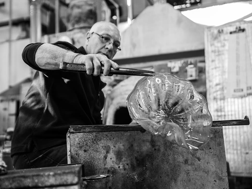 Γευσιγνωσία τοπικού κρασιού στο σκάφος και επίσκεψη στο εργοστάσιο γυαλιού Μουράνο