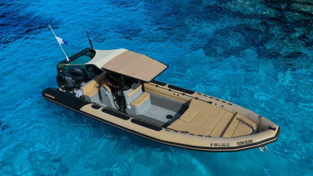 Ontdek Formentera in 4 uur zeilen, stranden en zwemmen