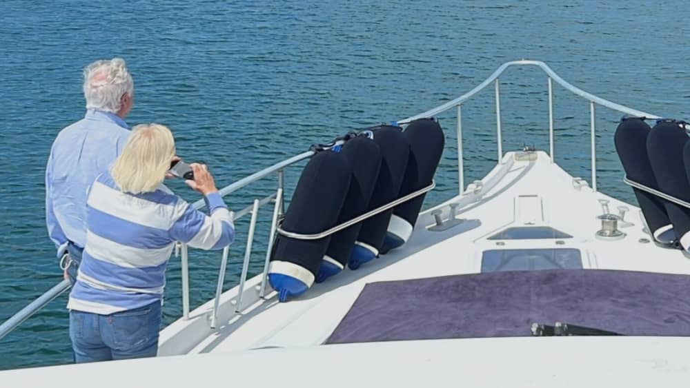 Panorami impareggiabili di Vigo: una giornata di livello mondiale su uno yacht a motore.