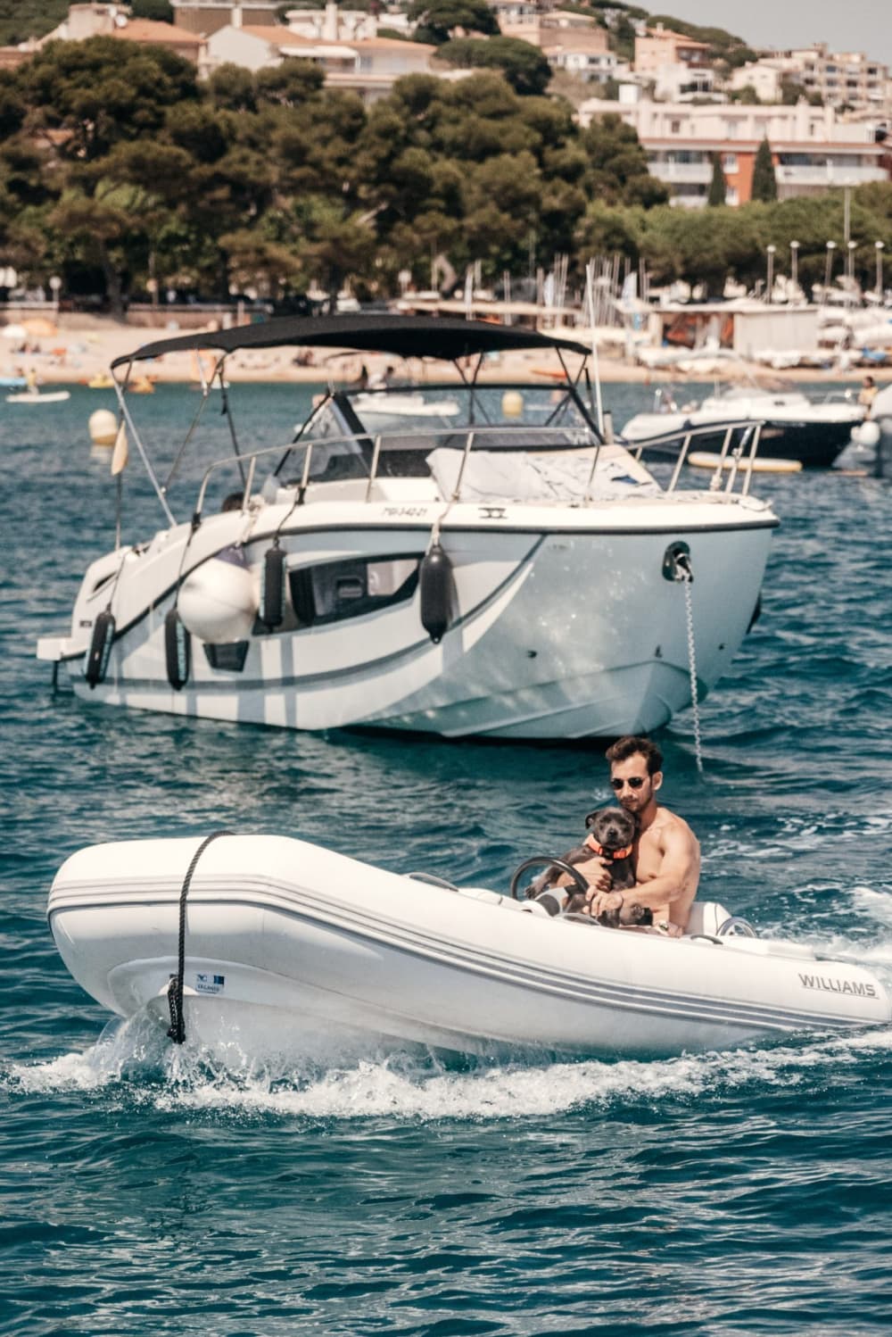 Trascorri 3 ore e 30 minuti sull'acqua a Platja d'Aro, godendoti il sole e le acque cristalline.