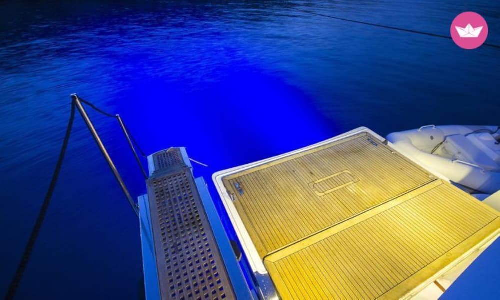 Escapade bleue tranquille : croisière d'une journée à Bodrum à bord d'un yacht de luxe