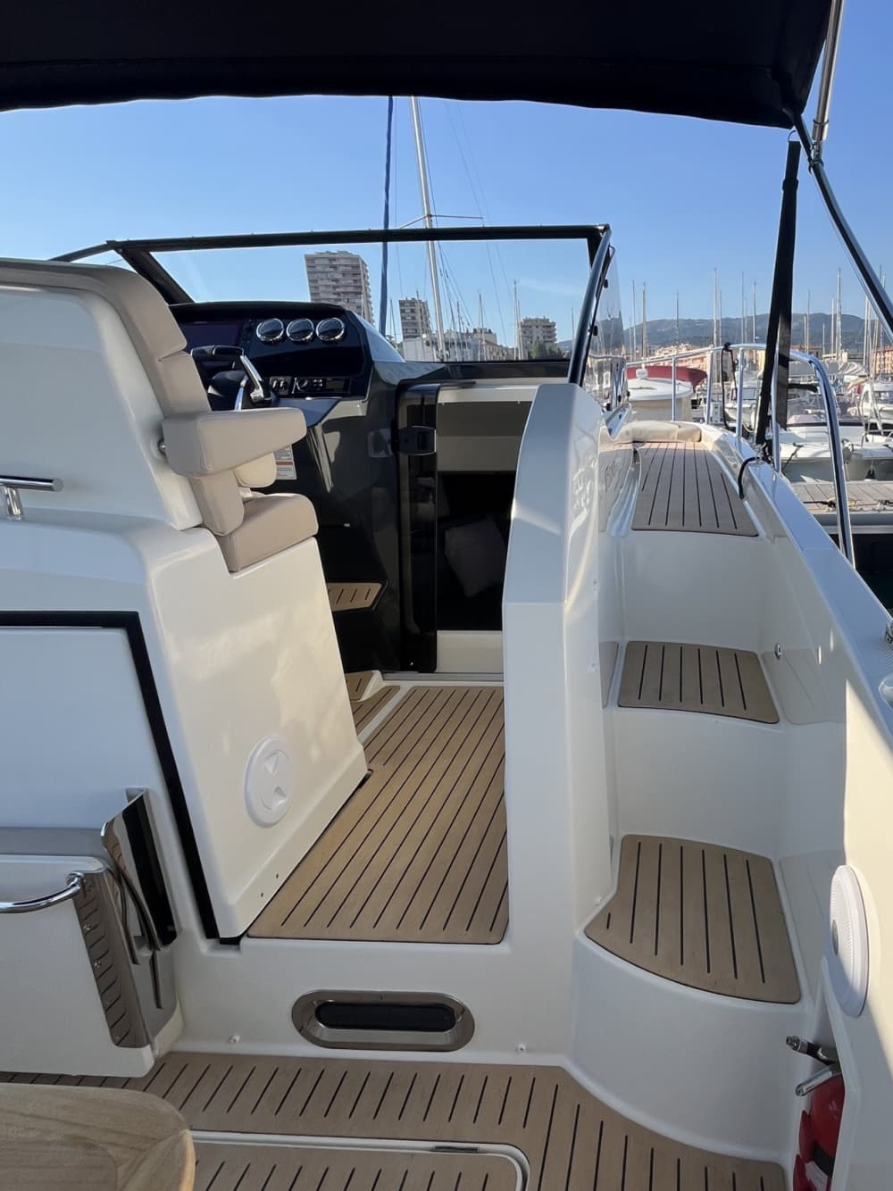 Profitez du soleil lors d'une excursion en bateau de 9 heures à Ajaccio