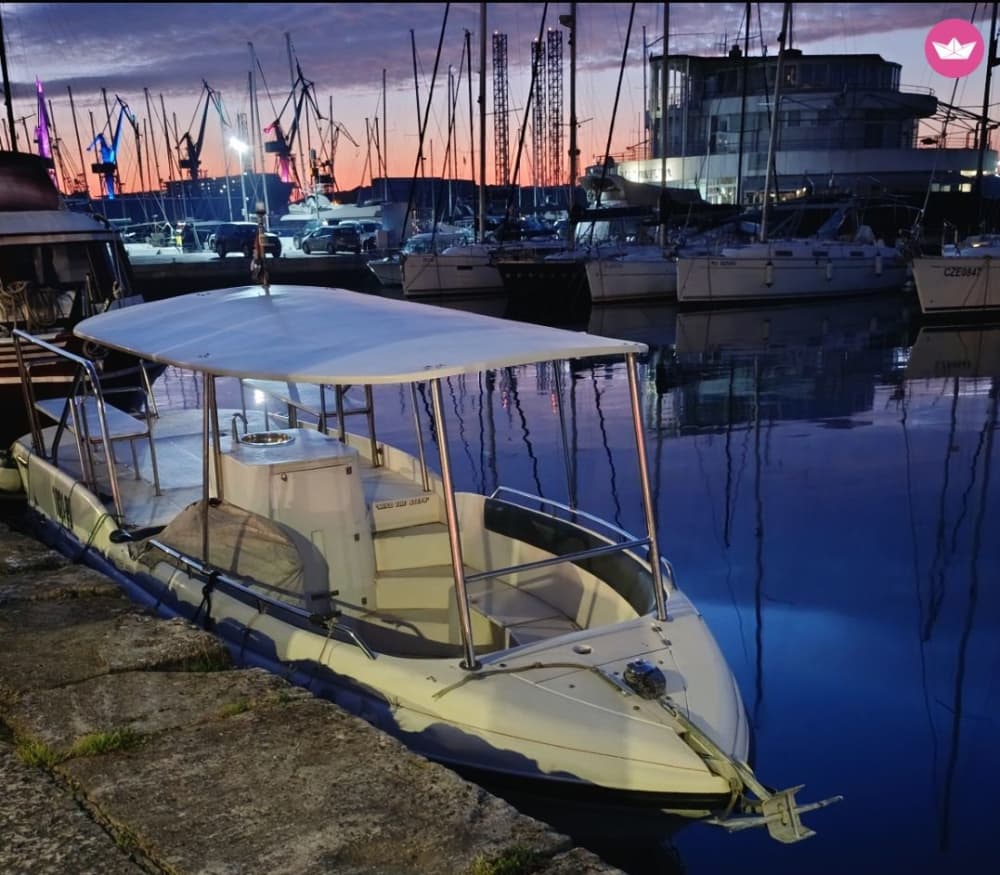 Private 3-stündige Sonnenuntergangs- und Delfinbeobachtungstour – Magischer Abend auf See