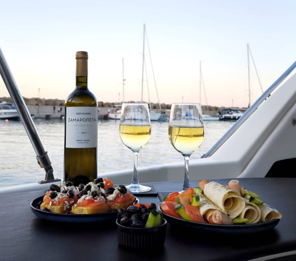 Aventure à Agioi Theodoroi et Menies et bien plus encore ! – Croisière privée au départ du port de Kolymvari