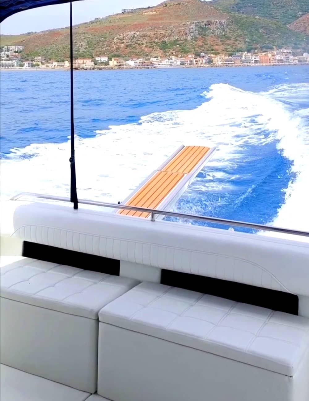 Aventure à Agioi Theodoroi et Menies et bien plus encore ! – Croisière privée au départ du port de Kolymvari