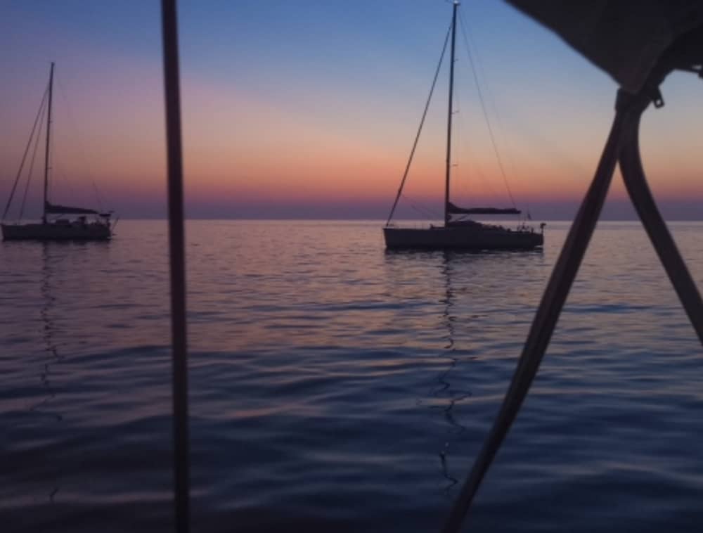 Sailing and Relax: Discover Giglio, Elba, Cala di Forno and Formiche.