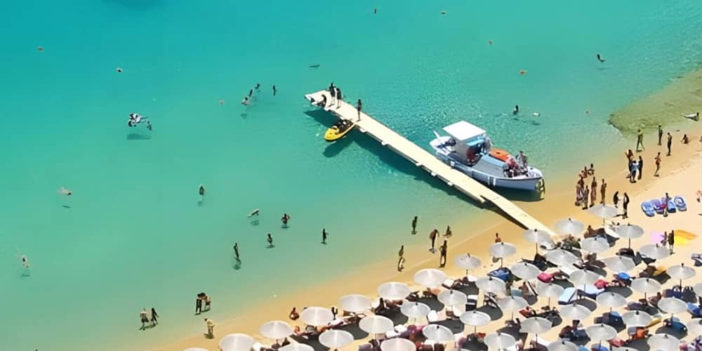 Coastal Dreams – A Half-Day of Beaches and Serenity