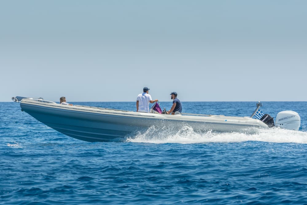 Εξερευνήστε το Κλέφτικο και τις Σπηλιές: 5ωρη εκδρομή