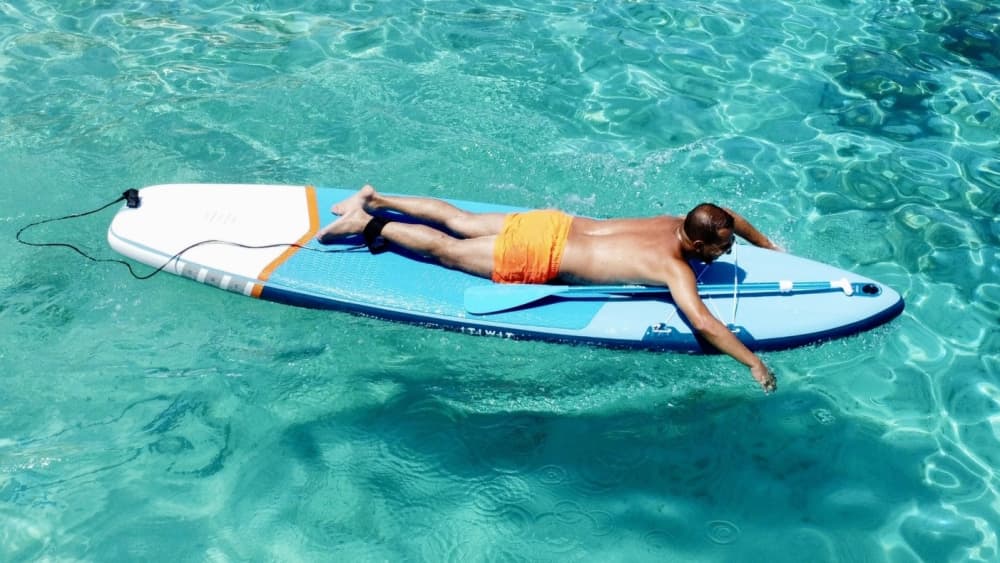 Midday in the Mediterranean – Swimming, Relaxation and Freedom off the coast of Marseille with The Myli Boat