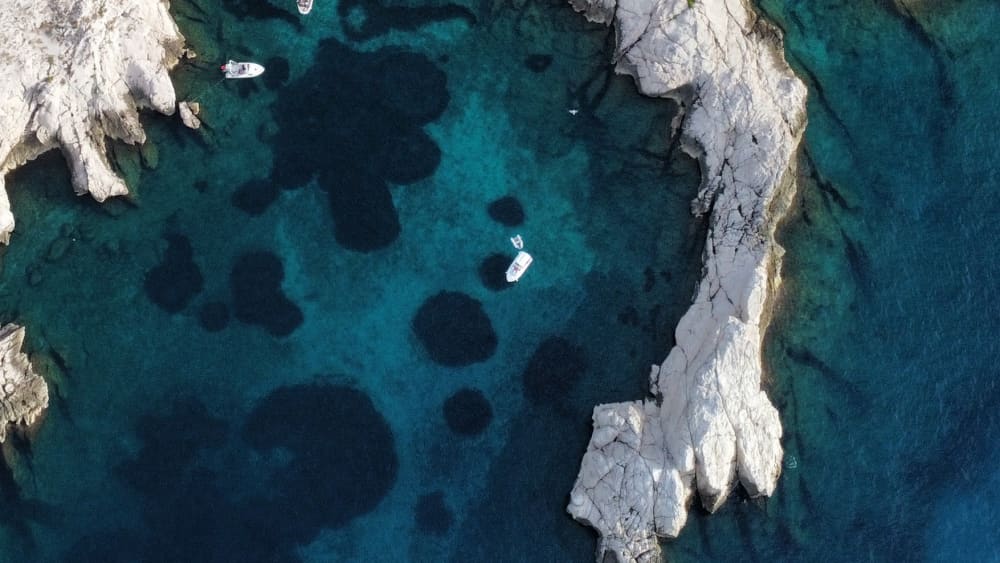 Freedom Day with The Myli Boat in the Calanques of Marseille – Boat Rental in Marseille