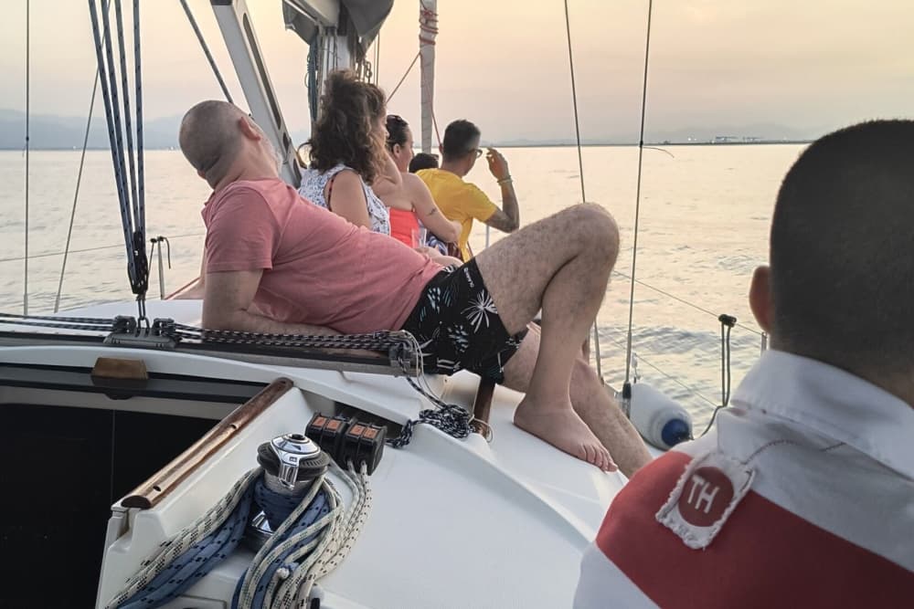 Un Giorno di Meraviglie: Il Tour del Golfo degli Angeli da Sant'Elmo