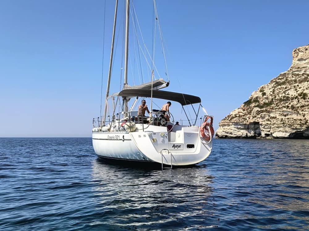 Un Giorno di Meraviglie: Il Tour del Golfo degli Angeli da Sant'Elmo