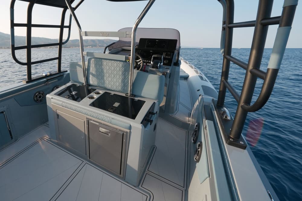 Upptäck Porto Ercole på en motorbåt i 9 timmar