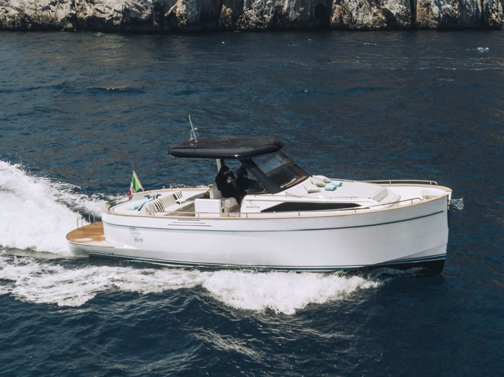 A Day Along the Coast: Positano to Amalfi aboard Apreamare 35