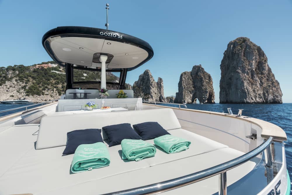 Van Positano naar Capri: een privé-ervaring aan boord van de Apreamare 35