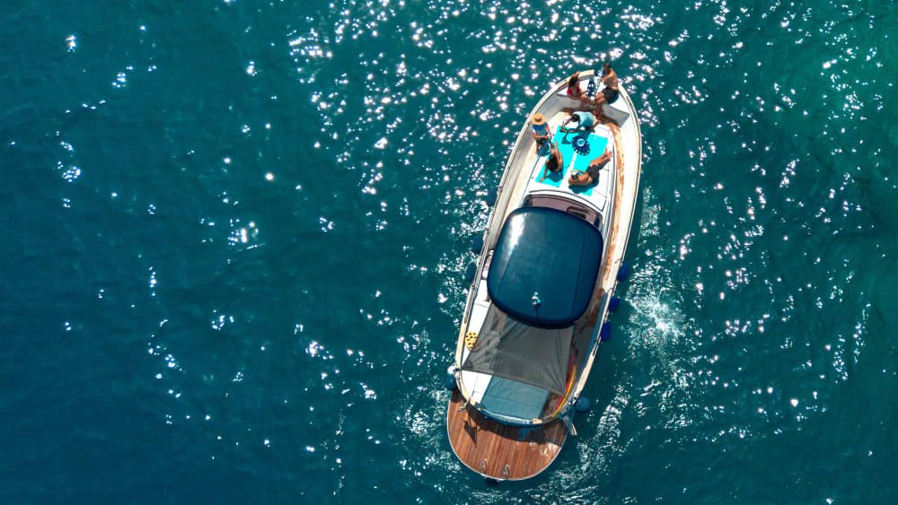 A Day Along the Coast: Positano to Amalfi aboard Apreamare 35