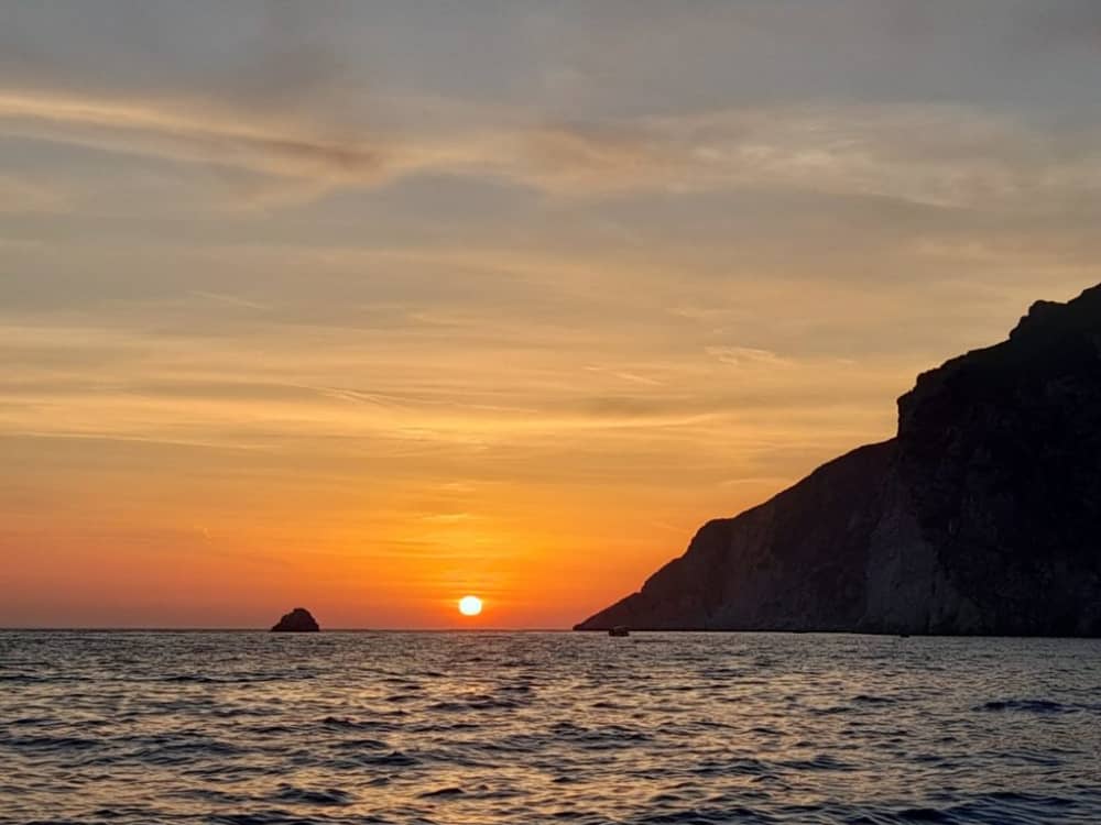 Romantische Bootsfahrt bei Sonnenuntergang ab Palaiokastritsa