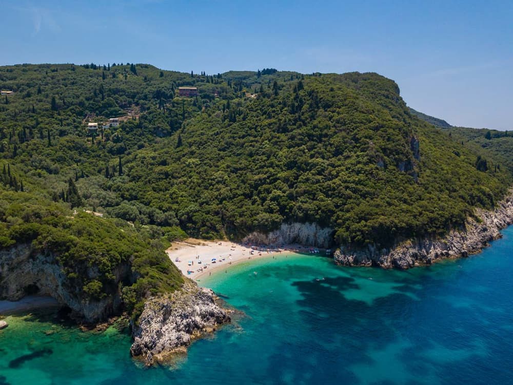 Croisière privée d'une demi-journée et exploration de grottes – Côte ouest de Corfou