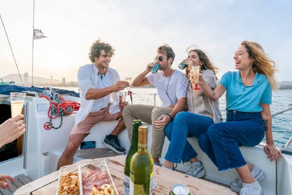 Sail & Savor: 1-Hour Barcelona Cruise with Panoramic Views