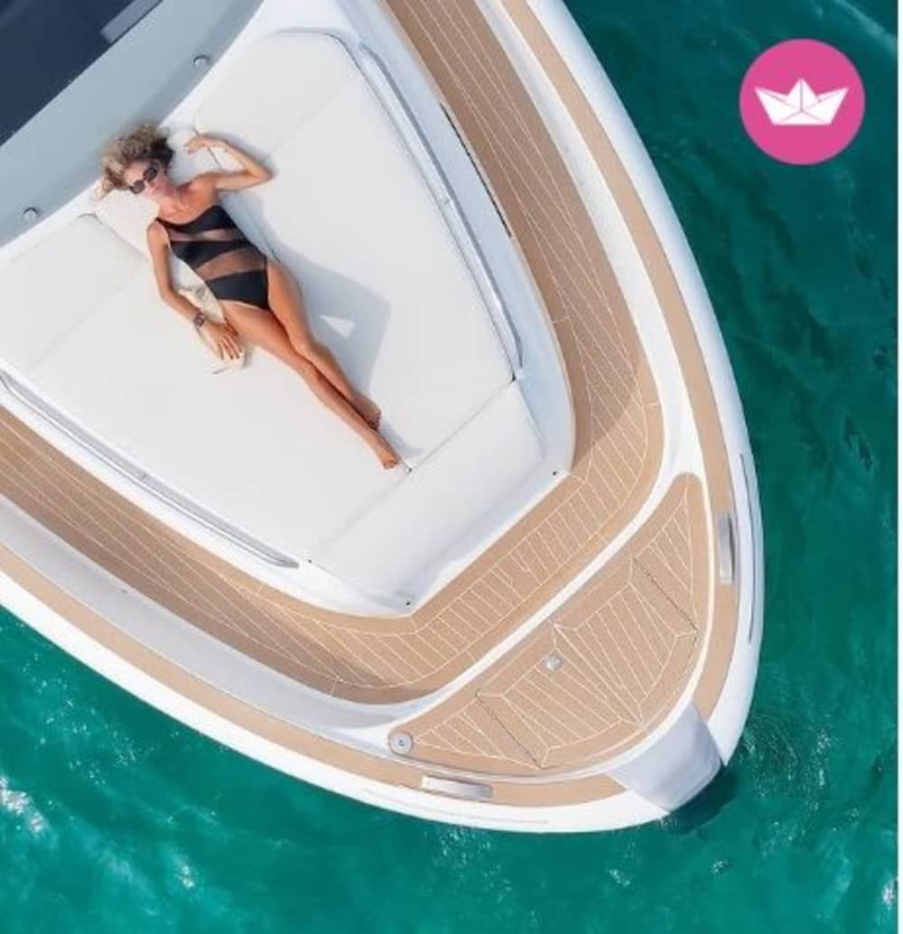 Discover Tavolara and Molara in one day